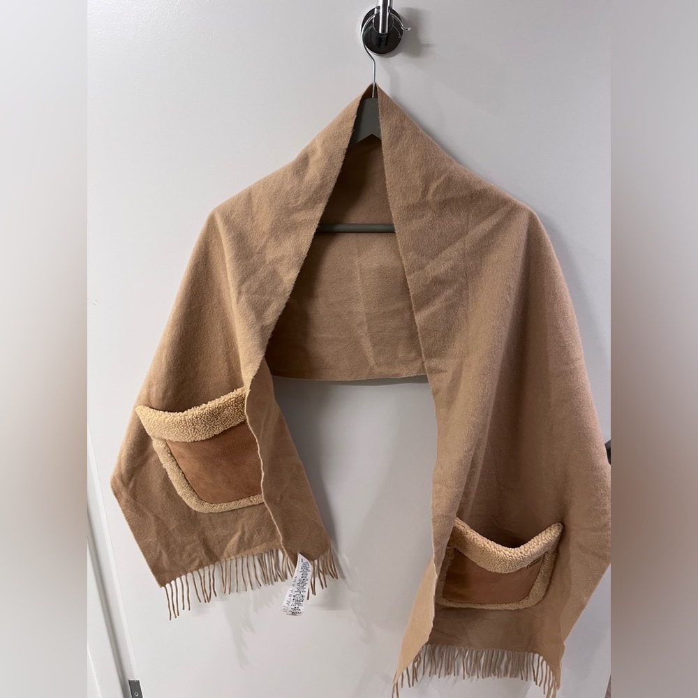 Coach Scarf Unisex OS Khaki White Rayon Lambswool Tan Beige Warm Fleece